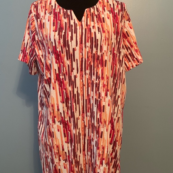 3/$25 Top - Picture 2 of 4